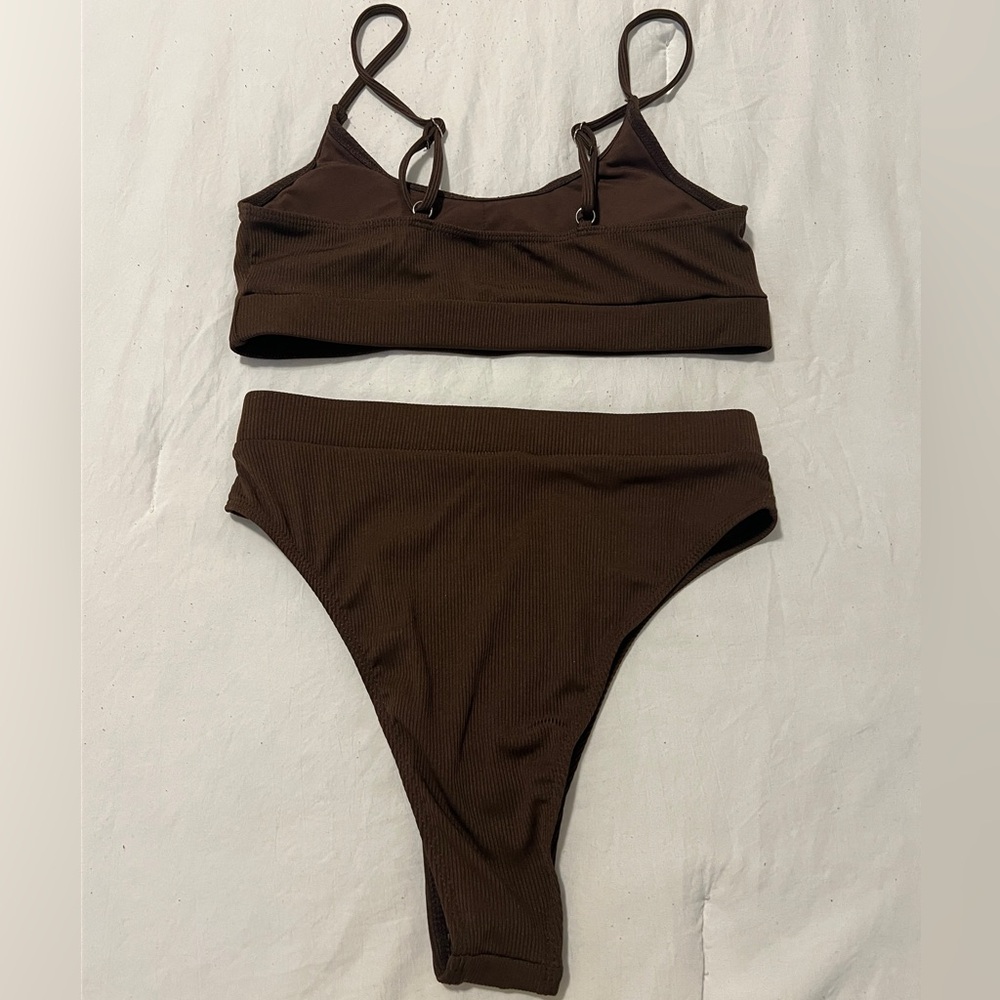 High Waisted Ribbed Bikini - Picture 4 of 4
